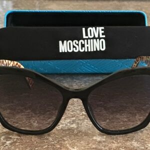 Moschino sunglasses